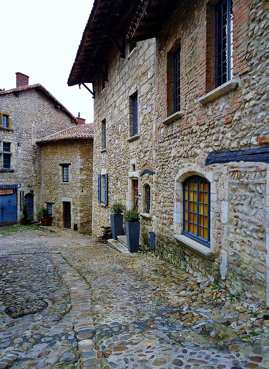 Villages médiévaux : visitez la France autrement