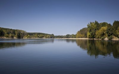 Comment se baigner de manière écologique dans la rivière Célé, en France