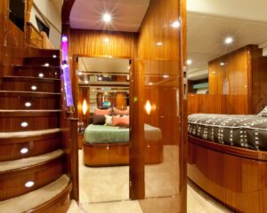 Mobilier de luxe pour votre yacht