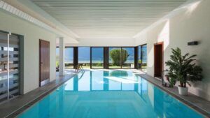 Piscine intérieur