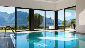 Piscine intérieur