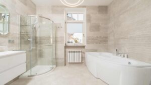 salle de bain blanche